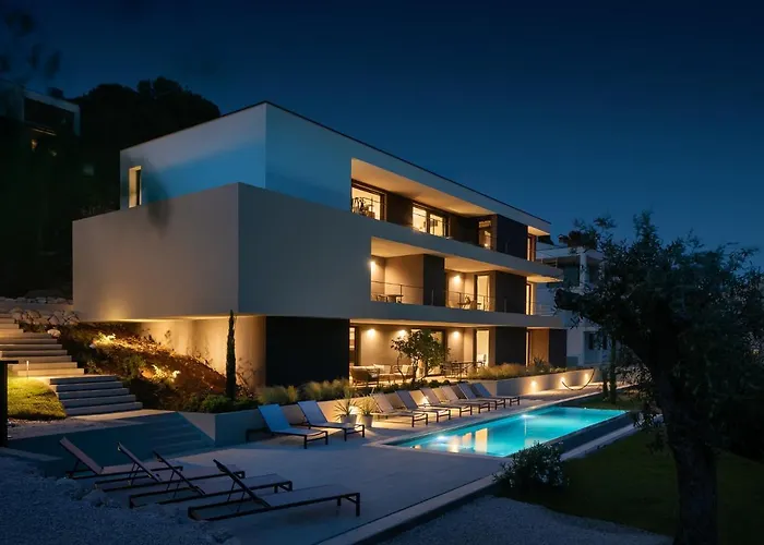 Oltremare Apartments With Pool