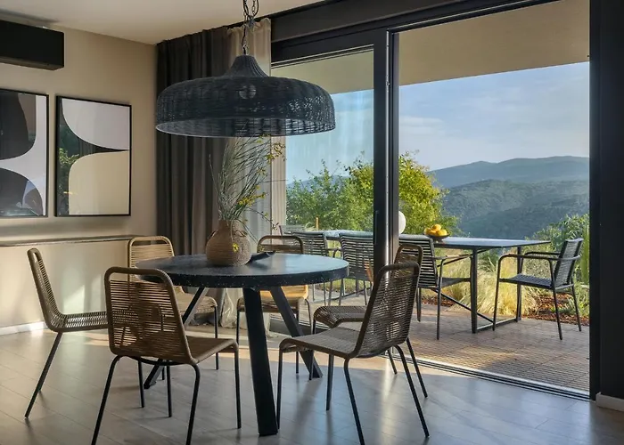 Oltremare Apartments With Pool